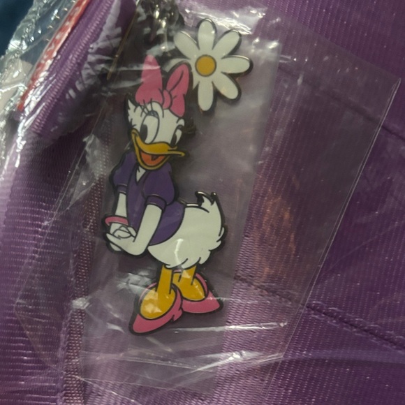 Harveys Seatbelt Disney Daisy Duck Crossbody NIP - Picture 7 of 9